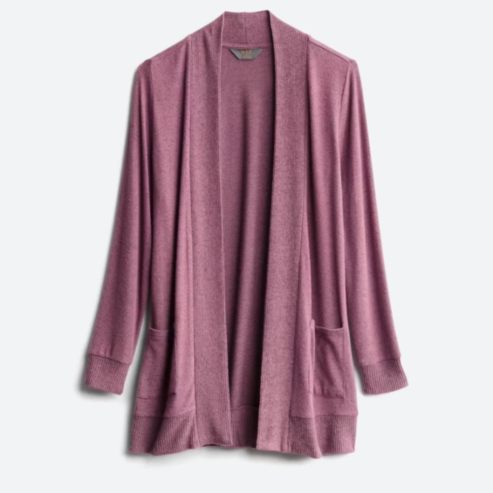 Two pocket cardigan